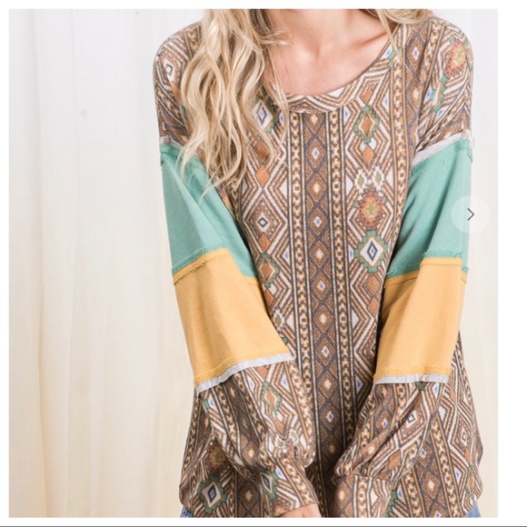 ✨LAST ONE✨Aztec print Fabulous Boxy Top - Picture 6 of 6